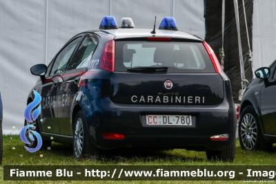 Fiat Punto VI serie
Carabinieri
CC DL 780
Parole chiave: Fiat Punto_VIserie CCDL780