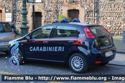 Fiat Punto VI serie
Carabinieri
CC DR 636
Parole chiave: Fiat Punto_VIserie CCDR636 RAduno_ANC_2018