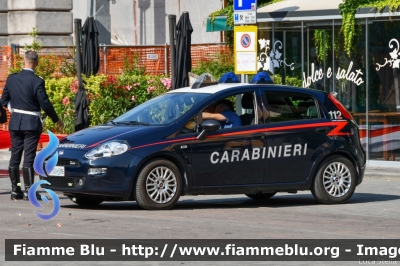 Fiat Punto VI serie
Carabinieri
CC DU 586
Parole chiave: Fiat Punto_VIserie CCDU586 Festa_della_Repubblica_2022