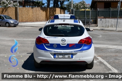 Opel Astra III serie
Polizia Locale Comacchio
POLIZIA LOCALE YA 283 AA
Parole chiave: Opel Astra_IIIserie POLIZIALOCALEYA283AA Comacchio_Air_Show_2022