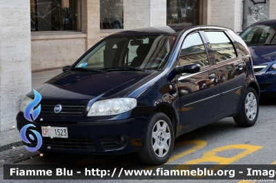 Fiat Punto III Serie
Guardia Costiera
CP 1523
Parole chiave: Fiat Punto_IIISerie CP1523