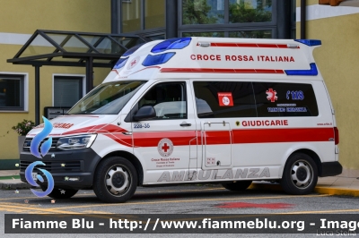 Volkswagen Transporter T6
Croce Rossa Italiana
Comitato Locale delle Giudicarie
Allestimento EDM
228-35
CRI 113 AG
Parole chiave: Volkswagen Transporter_T6 Ambulanza CRI113AG