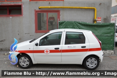 Fiat Punto III serie
Croce Rossa Italiana 
Comitato Provinciale di Vercelli
CRI A 877 C
Parole chiave: Fiat Punto_IIIserie CRIA877C Reas_2013