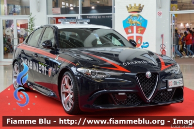 Alfa Romeo Nuova Giulia Quadrifoglio
Carabinieri
Nucleo Operativo e Radiomobile
CC DK 555
Parole chiave: Alfa-Romeo Nuova_Giulia_Quadrifoglio CCDK555 Reas_2018