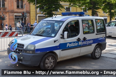 Fiat Doblò I serie
Polizia Municipale Ferrara
Auto 35
Parole chiave: Fiat Doblò_Iserie Giro_D_Italia_2018