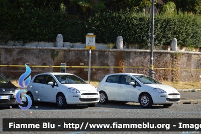 Fiat Punto VI serie
Dipartimento della 
Protezione Civile
DPC A0269 
Parole chiave: Fiat Punto_VIserie DPCA0269 Festa_della_Repubblica_2015