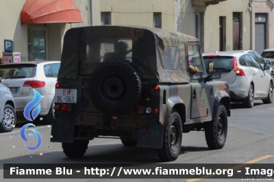 Land Rover Defender 90
Esercito Italiano
"Operazione strade sicure"
EI BL 061
Parole chiave: Land-Rover Defender_90 EIBL061