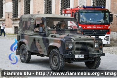 Land-Rover Defender 90
Esercito Italiano
Operazione Strade Sicure
EI BL 359
Parole chiave: Land-Rover Defender_90 EIBL359