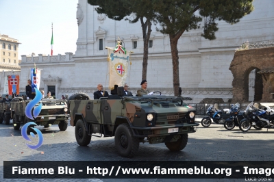 Iveco VM90
Esercito Italiano
EI DA 105
Parole chiave: Iveco VM90 Festa_della_Repubblica_2015 EIDA105