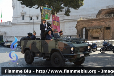 Iveco VM90
Esercito Italiano
EI DA 281
Parole chiave: Iveco VM90 Festa_della_Repubblica_2015 EIDA281