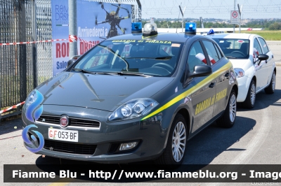 Fiat Nuova Bravo
Guardia di Finanza
GdiF 053 BF
Parole chiave: Fiat Nuova_Bravo GdiF053BF Festa_della_Repubblica_2015