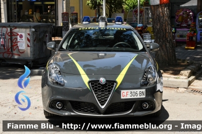 Alfa-Romeo Nuova Giulietta restyle
Guardia di Finanza
Seconda Fornitura
GdiF 306 BN
Parole chiave: Alfa-Romeo Nuova_Giulietta_restyle GDIF306BN Air_show_2019 / / / Valore_Tricolore_2019