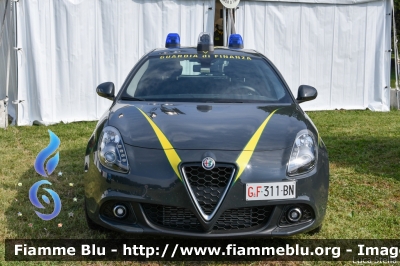 Alfa Romeo Nuova Giulietta restyle
Guardia di Finanza
Seconda Fornitura
GdiF 311 BN
Parole chiave: Alfa-Romeo Nuova_Giulietta_restyle GdiF311BN Ballons_2019