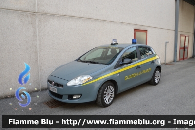 Fiat Nuova Bravo
Guardia di Finanza
GdiF 405 BD
Parole chiave: Fiat NuovaBravo GdiF405BD