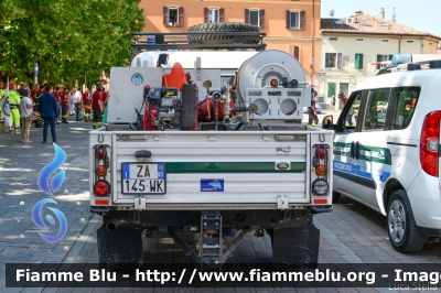 Land-Rover Defender 130
Protezione Civile 
Emilia Romagna
Guardie Ecologiche Volontarie
Bologna
Parole chiave: Land-Rover Defender_130 Festa_della_Repubblica_2018