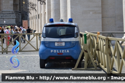 Citroen C-Zero
Polizia di Stato
Ispettorato di Pubblica Sicurezza presso il Vaticano
POLIZIA H6284
Parole chiave: Citroen C-Zero POLIZIA_H6284 Festa_della_Repubblica_2015