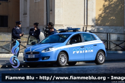 Fiat Nuova Bravo
Polizia di Stato
Squadra Volante
POLIZIA H8724
Parole chiave: Fiat Nuova_Bravo POLIZIAH8724 Festa_della_Repubblica_2015