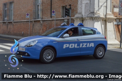 Alfa-Romeo Nuova Giulietta restyle
Polizia di Stato
Allestimento NCT
Decorazione grafica Artlantis
POLIZIA M6077
Parole chiave: Alfa-Romeo Nuova_Giulietta_restyle POLIZIAM6077