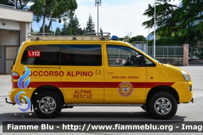 Hyundai H1 4x4 I serie
Corpo Nazionale del Soccorso Alpino e Speleologico
Provincia Autonoma di Trento
Stazione di Riva del Garda
PC C71 TN
Parole chiave: Hyundai H1_4x4_Iserie PCC71TN Automedica Ambulanza