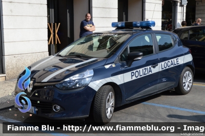 Renault Clio III serie restyle
Polizia Locale 
Verona
Allestito Focaccia
POLIZIA LOCALE YA 131 AL
Parole chiave: Renault Clio_IIIserie_restyle POLIZIALOCALEYA131AL Raduno_Anc_2018