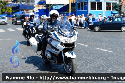 Bmw R1200rt III serie
Polizia Roma Capitale
Parole chiave: Bmw R1200rt_IIIserie Festa_della_Repubblica_2015