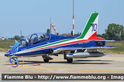 Aermacchi MB339PAN
Aeronautica Militare Italiana
313° Gruppo Addestramento Acrobatico
Stagione esibizioni 2017
Pony 10
Parole chiave: Aermacchi MB339PAN