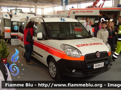 Fiat Doblò III serie
Veicolo dimostrativo Mobitecno
 In esposizione al Reas 2010
Parole chiave: Fiat Doblò_IIIserie Ambulanza Reas_2010