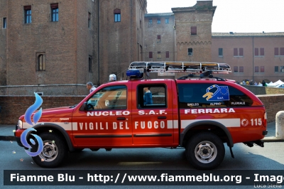 Ford Ranger V serie
Vigili del Fuoco
Comando Provinciale di Ferrara
Nucleo Speleo Alpino Fluviale
VF 23568
Parole chiave: Ford Ranger_Vserie VF23568