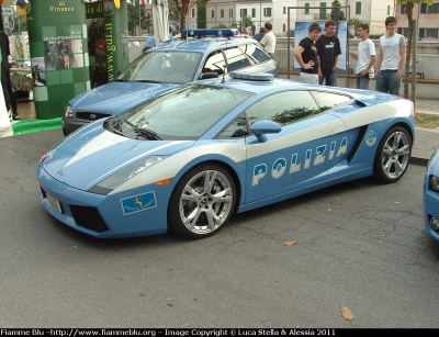 Lamborghini Gallardo I Serie
Polizia di Stato
Polizia Stradale
POLIZIA E8379
Parole chiave: Lamborghini Gallardo_ISerie PoliziaE8379