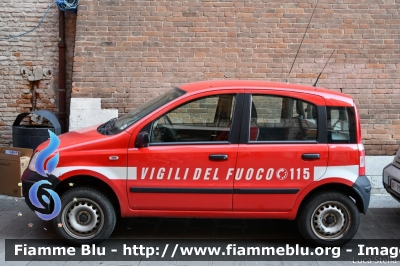 Fiat Nuova Panda 4x4 I serie
Vigili del Fuoco
Comando Provinciale di Ferrara
VF 24313
Parole chiave: Fiat Nuova_Panda_4x4_Iserie VF24313 Santa_Barbara_2019