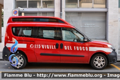 Fiat Doblò XL IV serie
Vigili del Fuoco
Comando Provinciale di Ferrara
VF 28641
Parole chiave: Fiat Doblò_XL_IVserie VF28641 Santa_Barbara_2019
