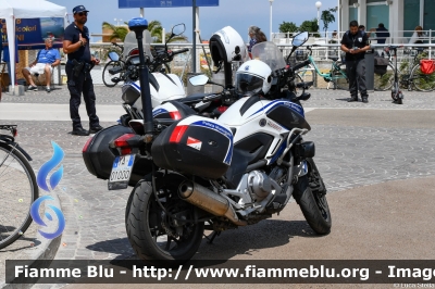 Honda NC700X
Polizia Locale Rimini
Allestimento Bertazzoni
POLIZIA LOCALE YA01000
Parole chiave: Honda NC700X POLIZIALOCALEYA01000 Air_Show_2023