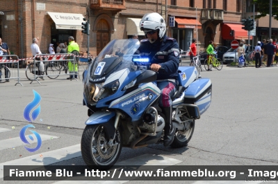 BMW R200RT II serie
Polizia di Stato
Polizia Stradale
In scorta al Giro d'Italia 2018
Parole chiave: BMW R200RT_IIserie Giro_D_Italia_2018