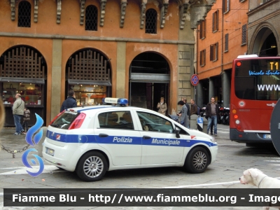 Fiat Grande Punto
Polizia Municipale
Comune di Bologna
Festa delle Forze Armate 2012
Parole chiave: Fiat Grande_Punto Festa_Forze_Armate_2012
