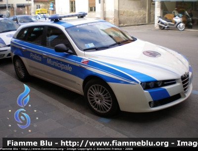 Alfa-Romeo 159 Sportwagon
Polizia Municipale Val Trebbia e Val Luretta (PC)
Parole chiave: Alfa-Romeo 159_Sportwagon