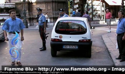 Fiat 600 Elettra
Carabinieri
Mezzo fornito dal Comune di Palermo per il progetto "Zeus"
Targa e colorazione civile
Parole chiave: Fiat 600_Elettra_bianca Progetto Zeus