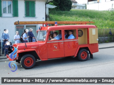 Jeep Willys Wagon
Schweiz - Suisse - Svizra - Svizzera
Feuerwehr Pfäffikon ZH
Mezzo trasformato in birreria mobile
Parole chiave: Jeep Willys_Wagon