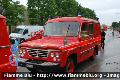 Mowag 200 V8
Schweiz - Suisse - Svizra - Svizzera
Feuerwehr Dürnten
Mezzo interventi con idrocarburi
Anno 1964
