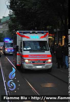 Mercedes-Benz Sprinter II serie
Schweiz - Suisse - Svizra - Svizzera
Schutz und Rettung Zürich
Ambulanza
Parole chiave: Mercedes-Benz Sprinter_IIserie Ambulanza