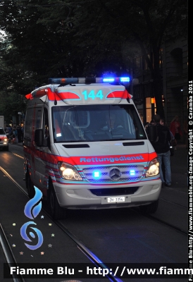 Mercedes-Benz Sprinter III serie
Schweiz - Suisse - Svizra - Svizzera
Schutz und Rettung Zürich
Ambulanza
Parole chiave: Mercedes-Benz Sprinter_IIIserie Ambulanza