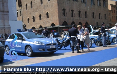 Fiat Nuova Bravo
Polizia di Stato
Squadra Volante
POLIZIA H3642
159° anniversario Polizia di Stato
Bologna
Parole chiave: Fiat Nuova_Bravo Festa_Polizia_2011 