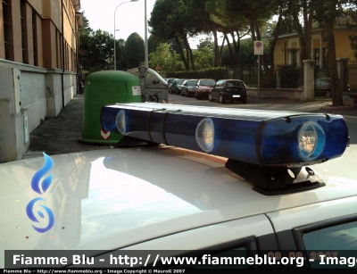 Alfa Romeo 156 II Serie Sportwagon
Polizia Locale Rezzato (BS)
Allestimento "Project Service" su AR 156SW II serie, 2.4jtd
Particolare della barra con i dispositivi luminosi e sonori
Parole chiave: Alfa_Romeo 156_IIserie_sportwagon