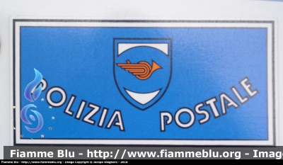 Polizia Postale (ora Polizia delle Comunicazioni)
Stemma Fotografato su Fiat Punto II Serie
Parole chiave: Stemma Polizia Postale_Festa_della_Polizia_2010