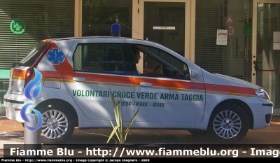 Fiat Punto III serie
Croce Verde Arma di Taggia IM
Parole chiave: Liguria (IM) Automedica Fiat Punto_IIIserie 118_Imperia