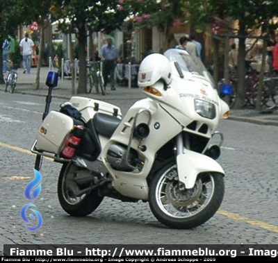 Bmw r850rt I serie
Polizia Municipale - StadtPolizei 
Merano - Meran (BZ)
Parole chiave: Bmw r850rt_Iserie