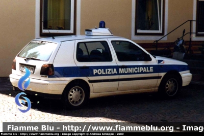 Volkswagen Golf III Serie
Polizia Municipale Renon (BZ)
Gemeindepolizei Ritten
Parole chiave: Volkswagen Golf_IIIserie PM_Renon GP_Ritten