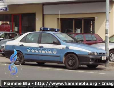 Fiat Marea II Serie
Polizia di Stato
Squadra Volante
POLIZIA E5356
Parole chiave: Fiat_Marea_Polizia_Volante
