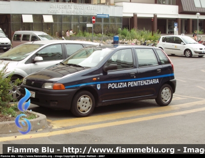 Fiat Punto I Serie
Polizia Penitenziaria
Autovettura Utilizzata dal Nucleo Radiomobile per i Servizi Istituzionali
POLIZIA PENITENZIARIA 229 AC
Parole chiave: Fiat Punto_Iserie Polizia_Penitenziaria 229AC