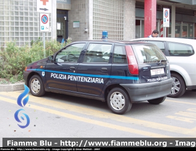 Fiat Punto I Serie
Polizia Penitenziaria
Autovettura Utilizzata dal Nucleo Radiomobile per i Servizi Istituzionali
POLIZIA PENITENZIARIA 229 AC
Parole chiave: Fiat Punto_Iserie Polizia_Penitenziaria 229AC