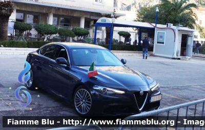 Alfa Romeo Nuova Giulia
Ambasciata d'Italia in Montenegro
Parole chiave: Alfa-Romeo Nuova Giulia